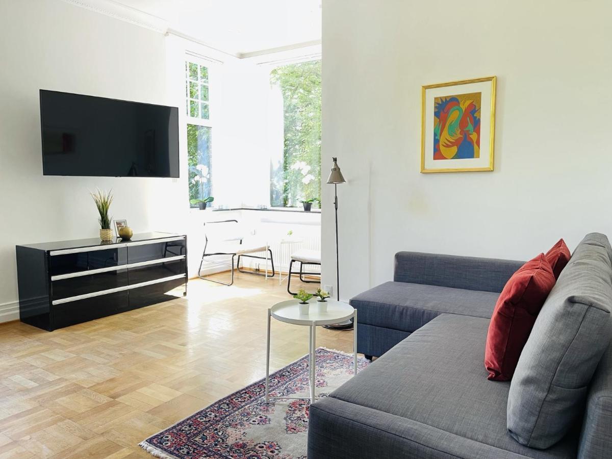 Aday - Aalborg Mansion - Open Bright Apartment With Garden Ngoại thất bức ảnh