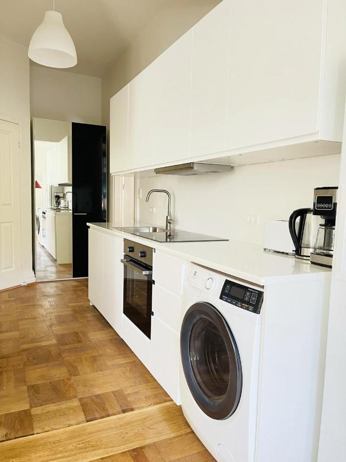 Aday - Aalborg Mansion - Open Bright Apartment With Garden Ngoại thất bức ảnh