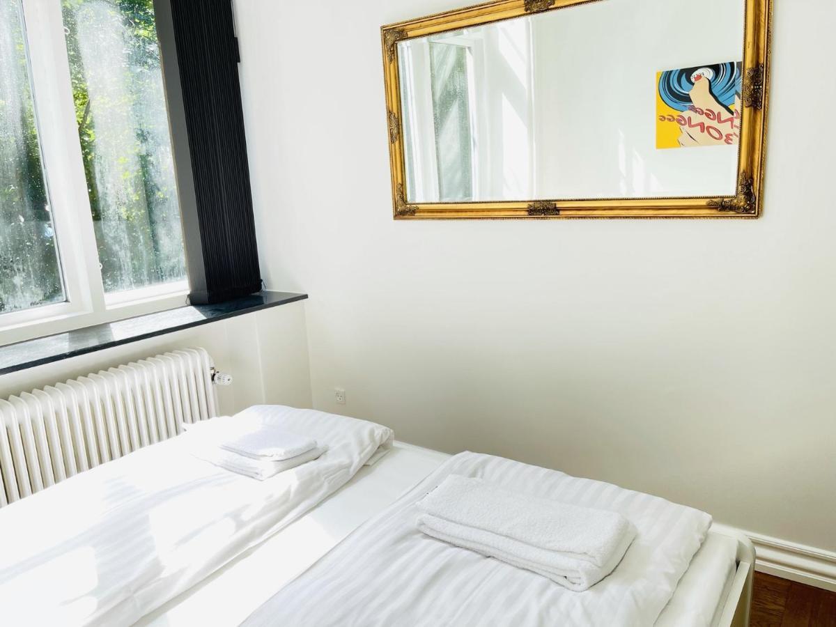 Aday - Aalborg Mansion - Open Bright Apartment With Garden Ngoại thất bức ảnh