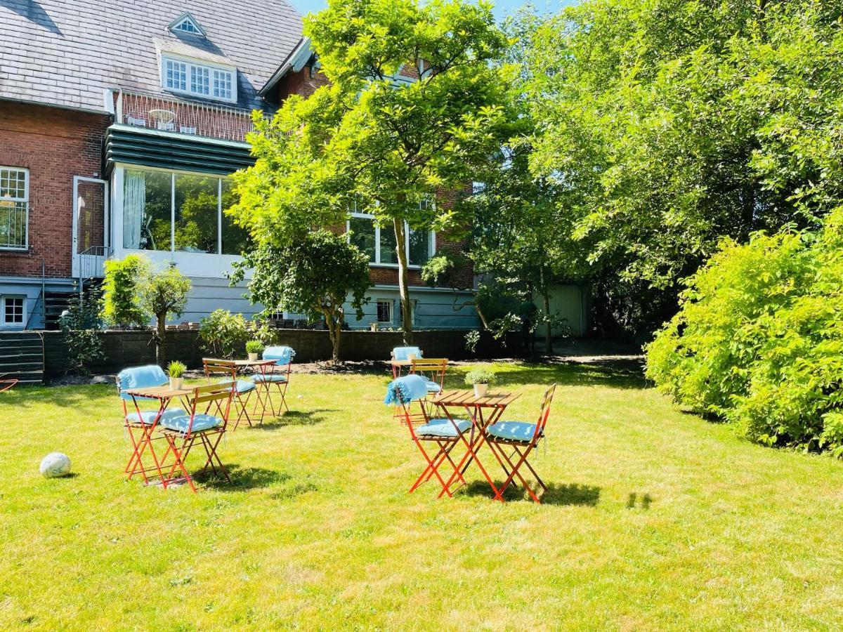 Aday - Aalborg Mansion - Open Bright Apartment With Garden Ngoại thất bức ảnh