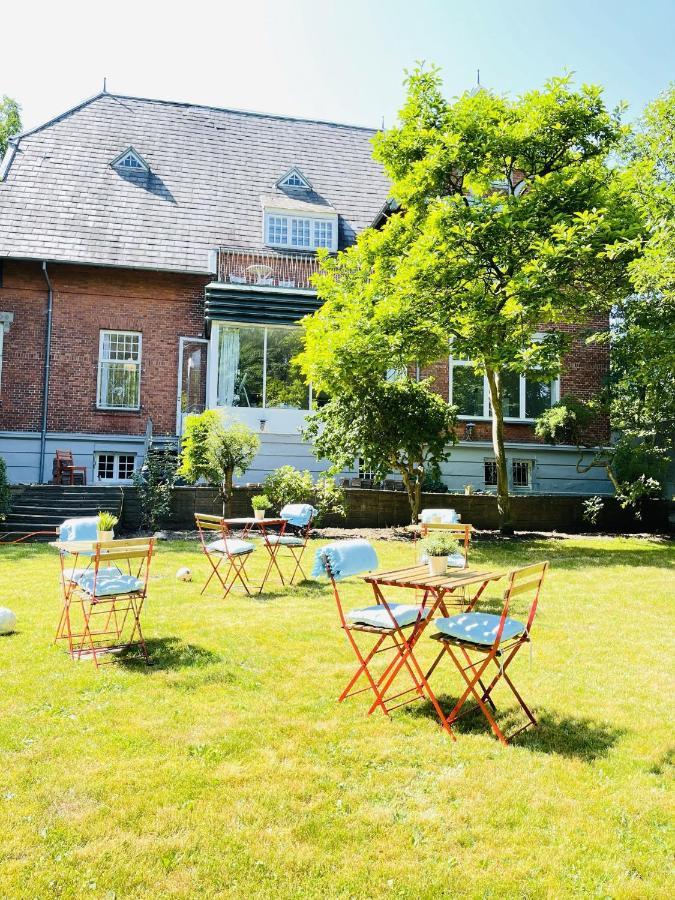 Aday - Aalborg Mansion - Open Bright Apartment With Garden Ngoại thất bức ảnh